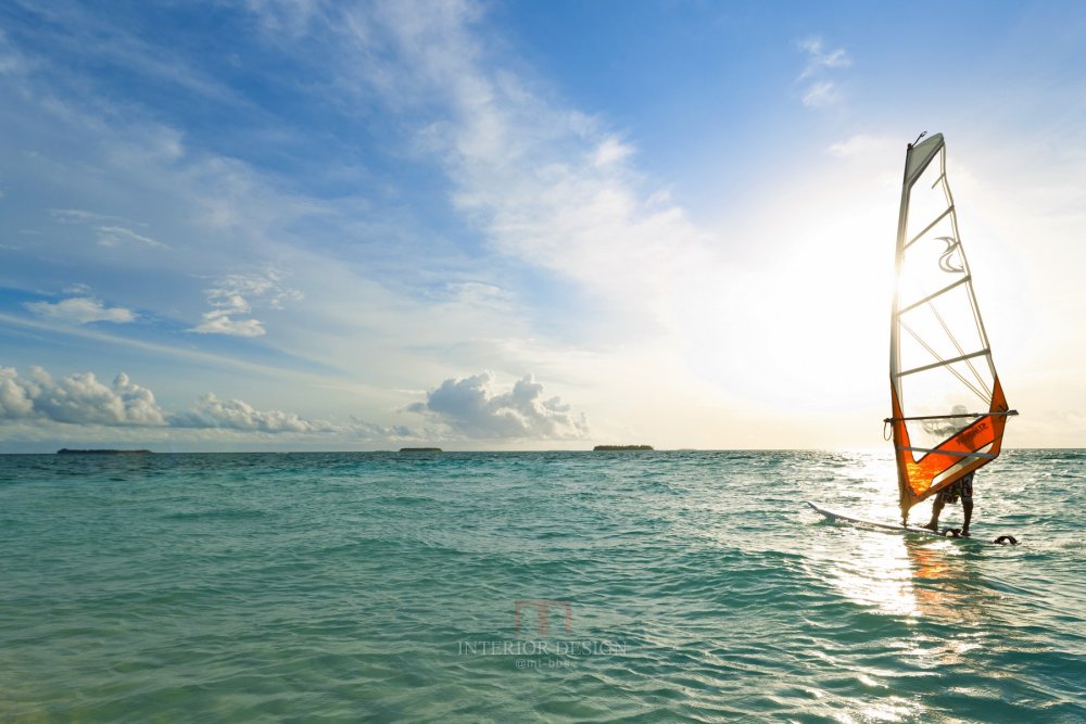 马尔代夫微拉瓦鲁悦椿度假村 Angsana Velavaru Maldives_41947383-H1-Angsana_Velavaru_Windsurfing_8643.jpg