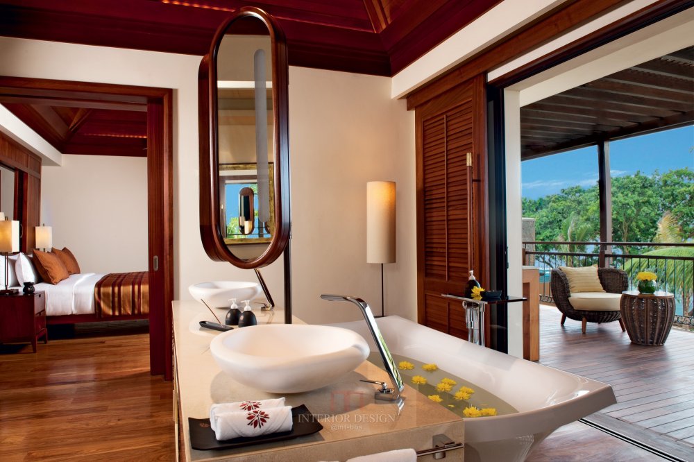 毛里求斯悦椿度假村 Angsana Balaclava, Mauritius_47996655-H1-ANMUBL_VL_0512_Imperial-Villa-Bathroom_ANG_3120_V2.jpg