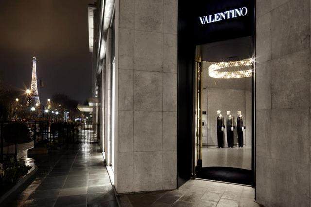 Valentino New Store Concept  Retail Design_valentino-new-store-concept-retail-design-L-FbibLE.jpg