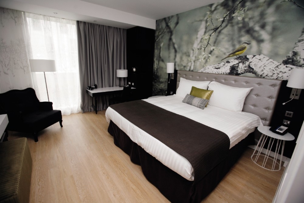 英国东米德兰雷丽笙酒店 Radisson Blu East Midlands_47816030-H1-Room_01_EMAZQ.jpg