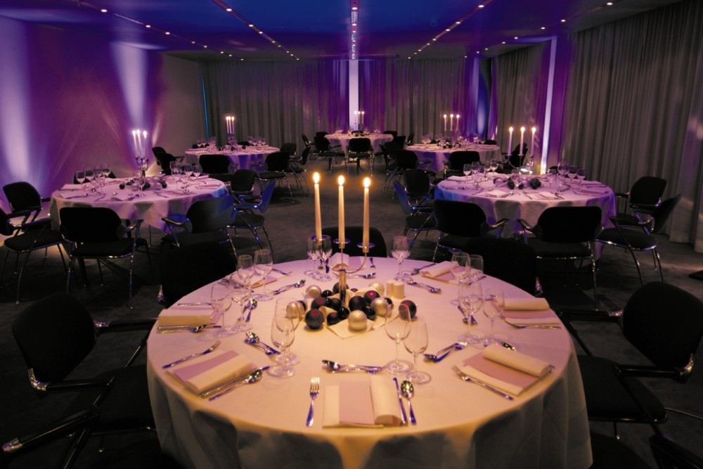 瑞士卢塞恩丽笙酒店 Radisson Blu Hotel, Lucerne_48303276-H1-Restaurant_15_QLJZH.jpg