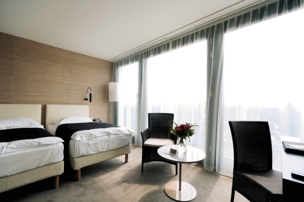 瑞士卢塞恩丽笙酒店 Radisson Blu Hotel, Lucerne_48303300-H1-Room_Standard_01_QLJZH.jpg