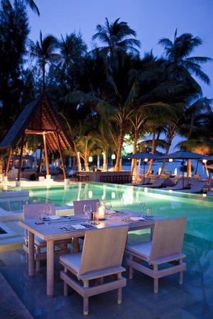 the salaresorts_SalaSamui_Restaurant_03.jpg