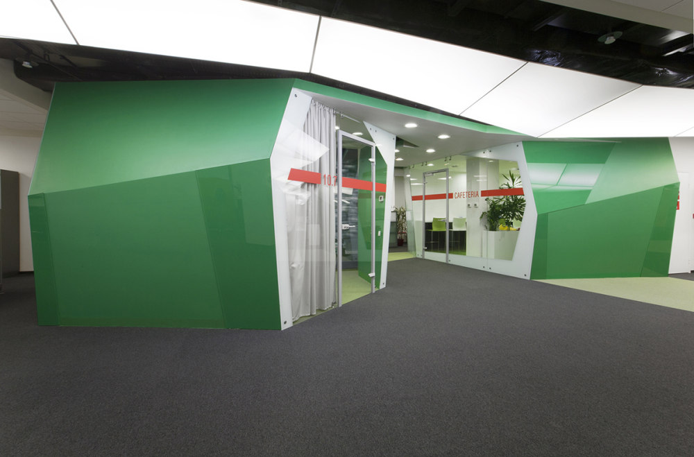 520da5dbe8e44e20300000b7_castrol-office-za-bor-architects_img_1760.jpg