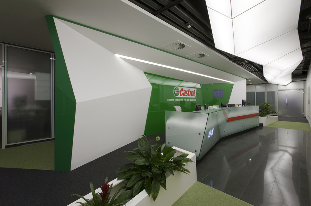 520da55fe8e44e4bf90000a4_castrol-office-za-bor-architects_img_1700.jpg