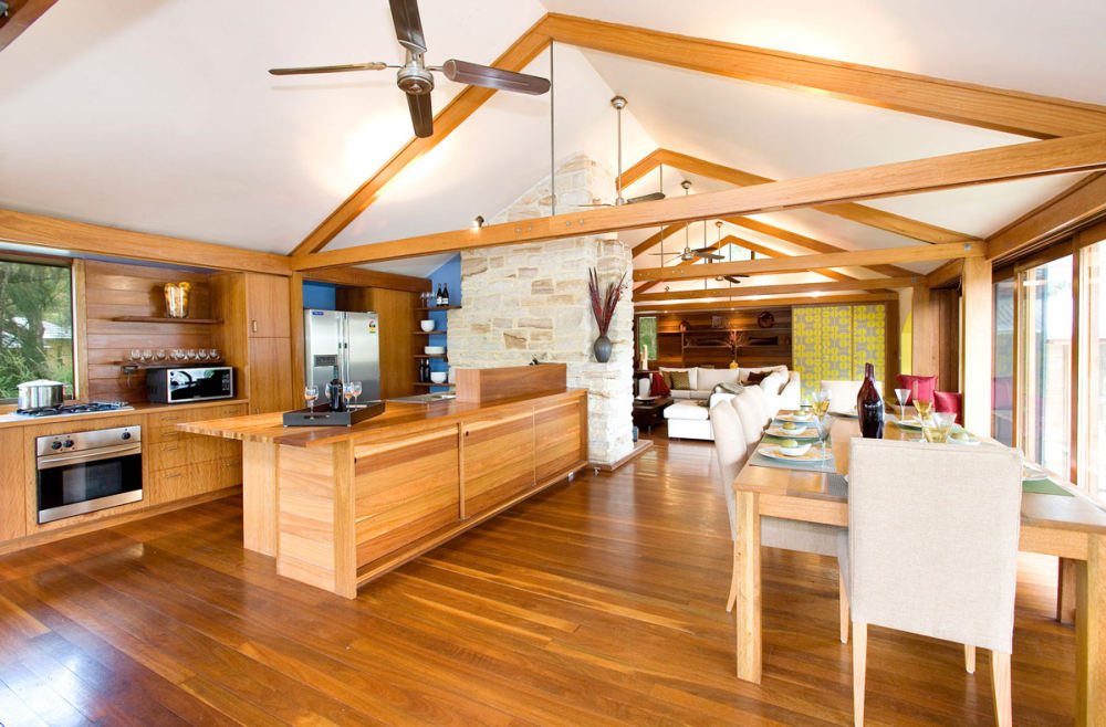 澳大利亚悉尼--Treetops Holiday Home(树顶度假别墅)_Kitchen-Dining-Space-Treetops-in-Sydney-Australia.jpg