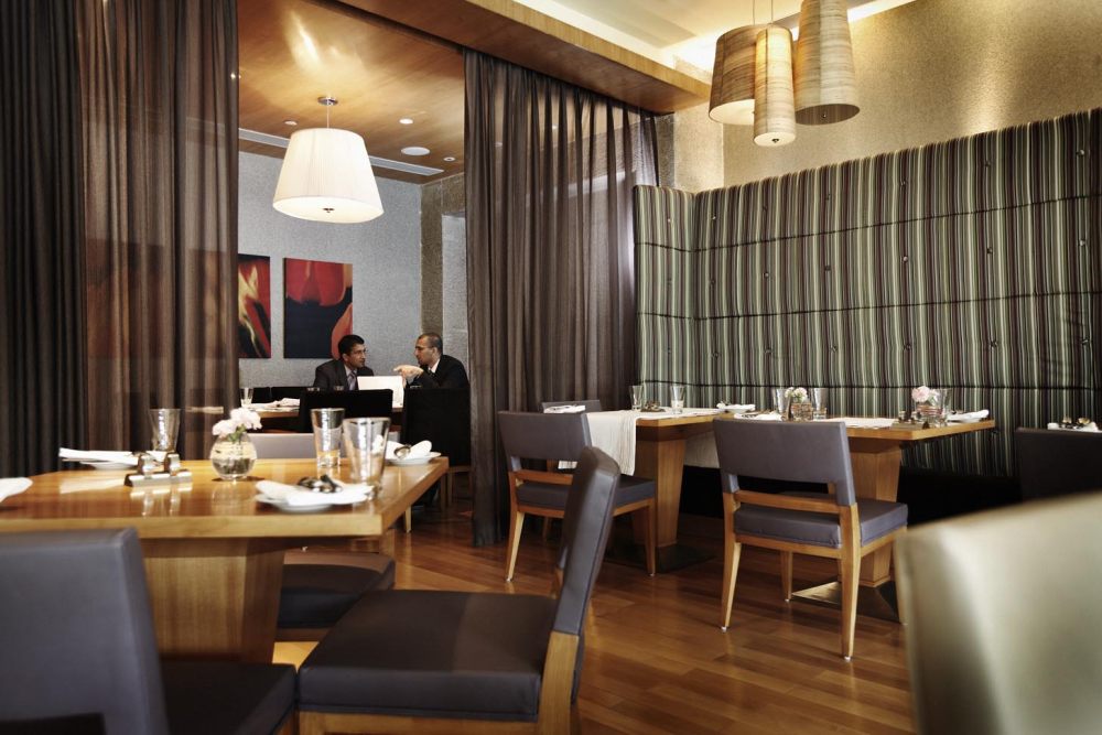 新德里古尔冈皇冠假日酒店 Crowne Plaza Gurgaon_33170209-H1-RSTLN_CAFE_04.JPG