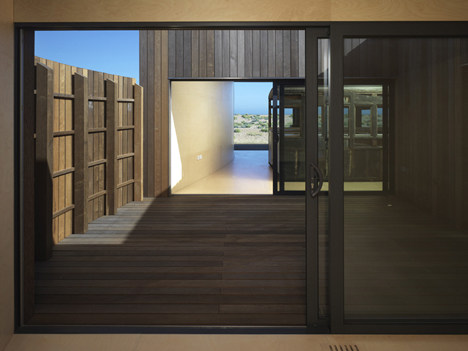 西蒙Conder Associates设计厄尔雷海滩的房子_xcc (8).jpg