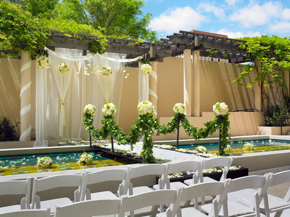 美国帕萨迪纳威斯汀酒店_44)The Westin Pasadena—Courtyard Wedding Ceremony 拍攝者.jpg