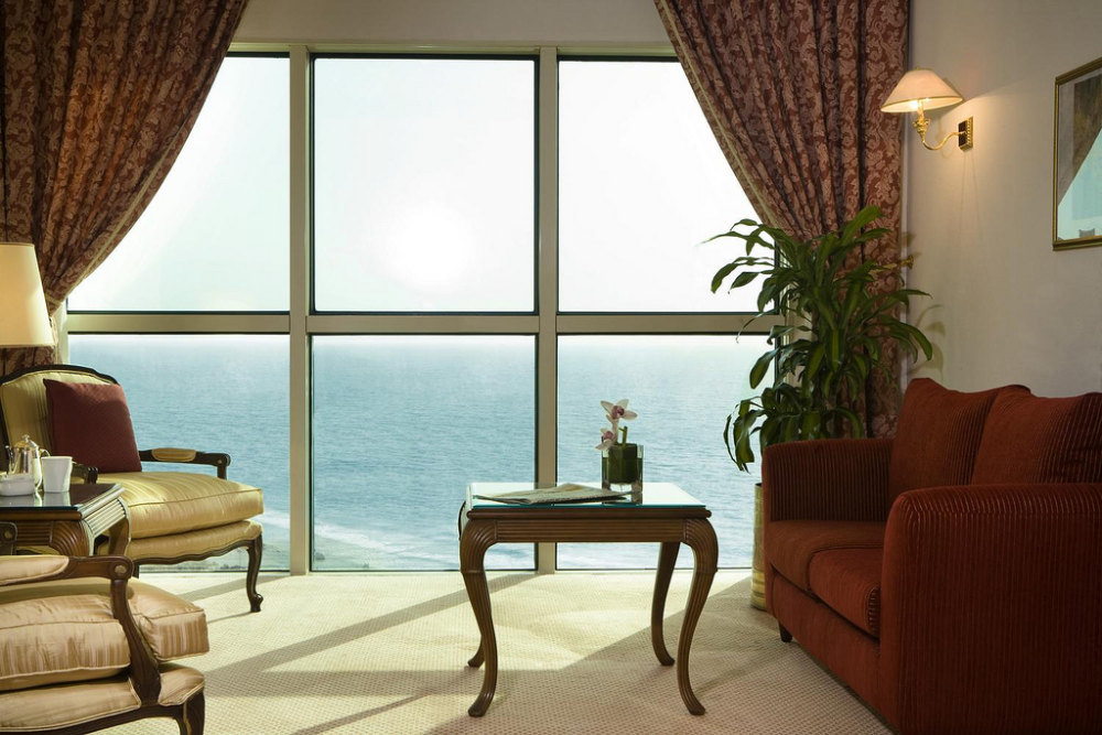 21)The Westin Jeddah—Standard Room overlooking sea 拍攝者.jpg