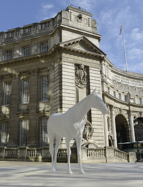 dezeen_Mark-Wallinger-unveils-The-White-Horse_5a.jpg