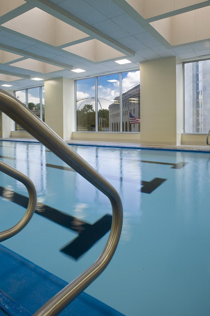 5)The Westin Convention Center, Pittsburgh—Westin WORKOUT Pool 拍攝者.jpg