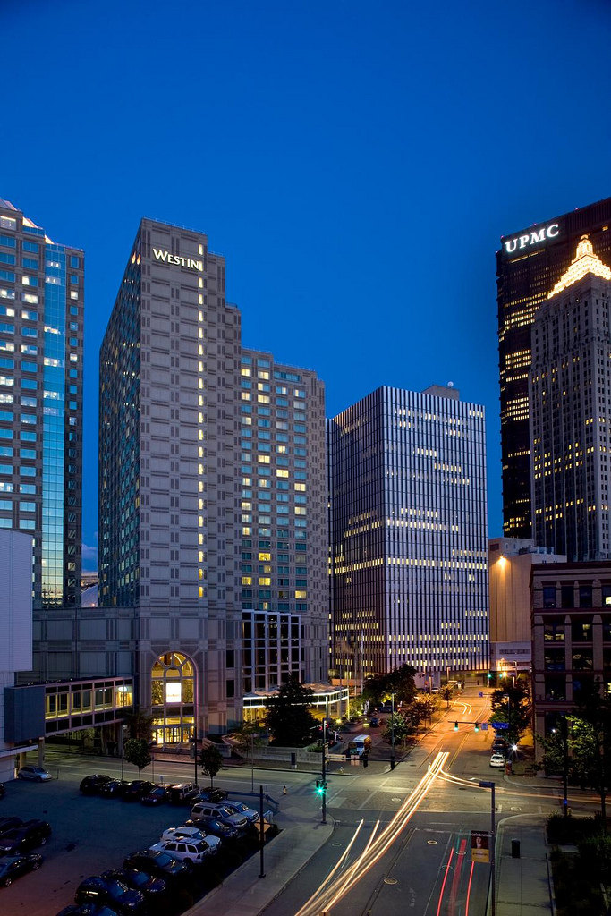 9)The Westin Convention Center, Pittsburgh—City Skyline with Hotel 拍攝者.jpg