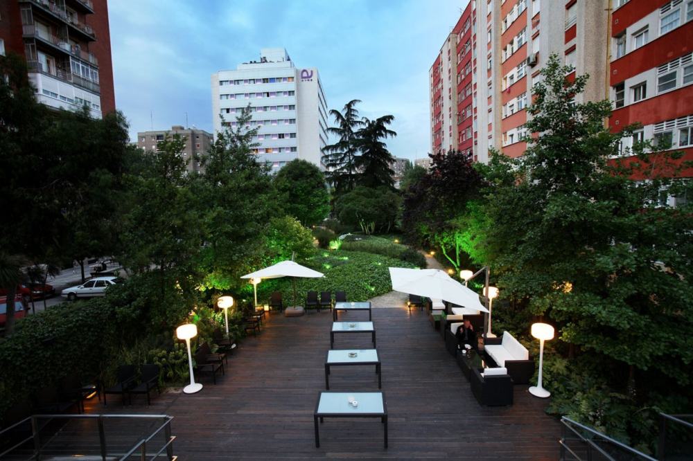 马德里科隆艾雅格兰酒店 Ayre Gran Hotel Colon_04.terraza-colon-norm.jpg