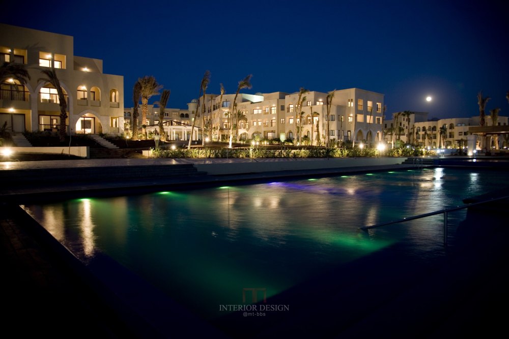 约旦亚喀巴塔拉湾丽笙布鲁酒店 Radisson Blu Tala Bay Resort, Aqaba_29276123-H1-AQJZR - evening-lap.jpg