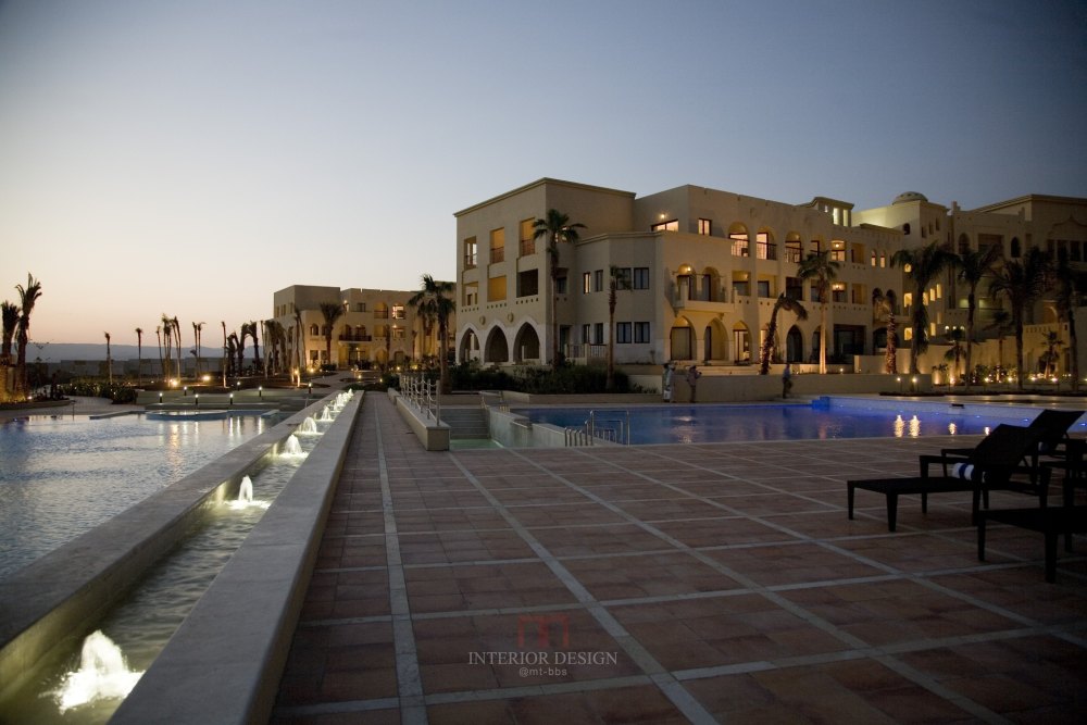 约旦亚喀巴塔拉湾丽笙布鲁酒店 Radisson Blu Tala Bay Resort, Aqaba_29276135-H1-AQJZR - evening.jpg