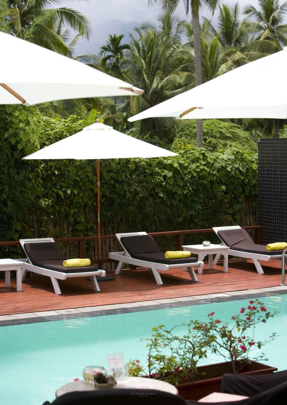 老挝桑维纳方姆酒店 Maison Souvannaphoum Hotel_27800252-H1-CAMS_RecreationalFacilities_Poolside.jpg