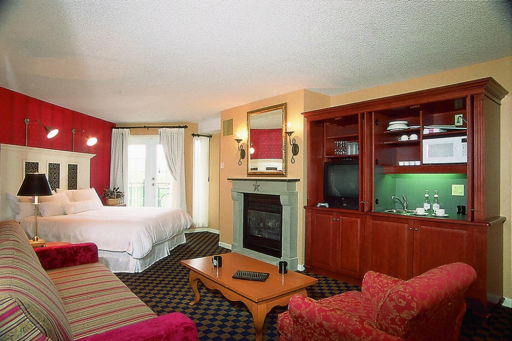 15)Le Westin Resort &amp_ Spa, Tremblant, Quebec—Guestroom 拍攝者.jpg