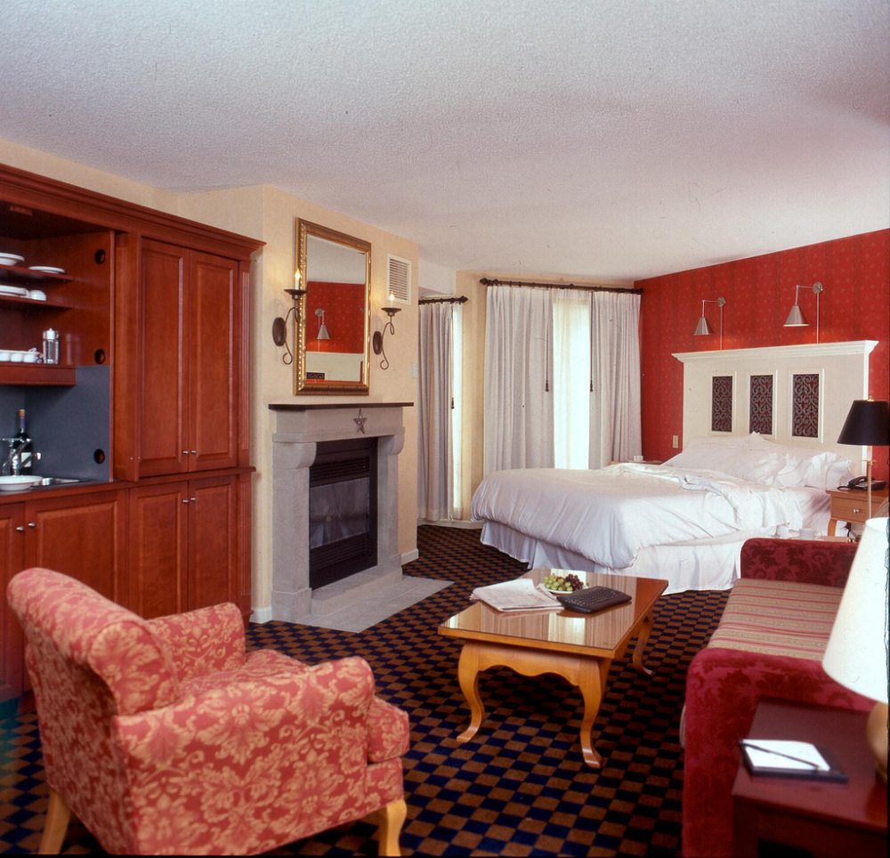 16)Le Westin Resort &amp_ Spa, Tremblant, Quebec—Guestroom 拍攝者.jpg