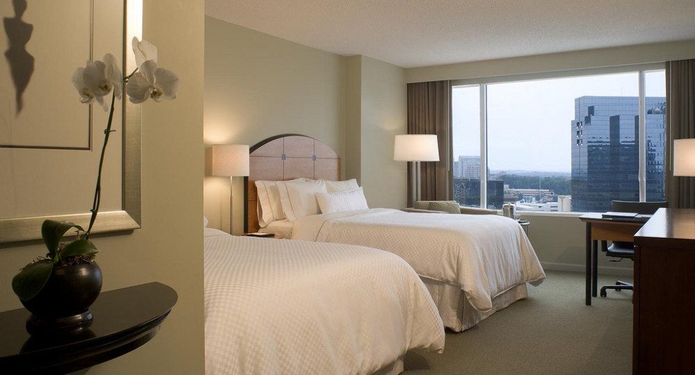 美国巴克海特区亚特兰大威斯汀酒店The Westin Atlanta_4)The Westin Buckhead Atlanta—Traditional Double Room 拍攝者.jpg