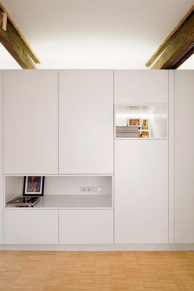 Apartment Singel / Laura Alvarez Architecture_095754p8k07pxppsp1uppp.jpg