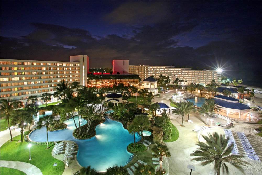 喜来登拿骚海滩度假村(Sheraton Nassau Beach Resort & Casino)_58953_large.jpg
