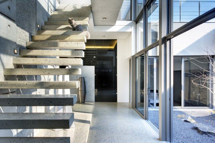 【混凝土楼】Amazing VK1 House by Greg Wright Architects Article Swimmin..._pict-of-astounding-home-improvement-vk1-house-07-836x556.jpg