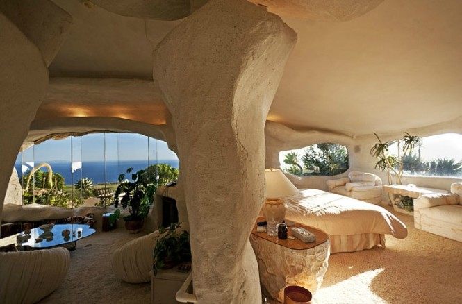 flintstones-bedroom-665x438.jpg