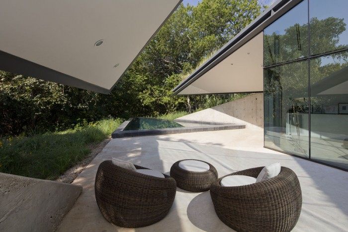 outdoor-angles-circular-sitting-700x467.jpeg