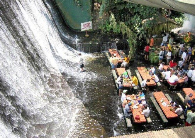 国外设计 -Alvin Grassi埃文.格拉斯_Villa-Escudero-Waterfalls-Restaurant-665x470.jpg