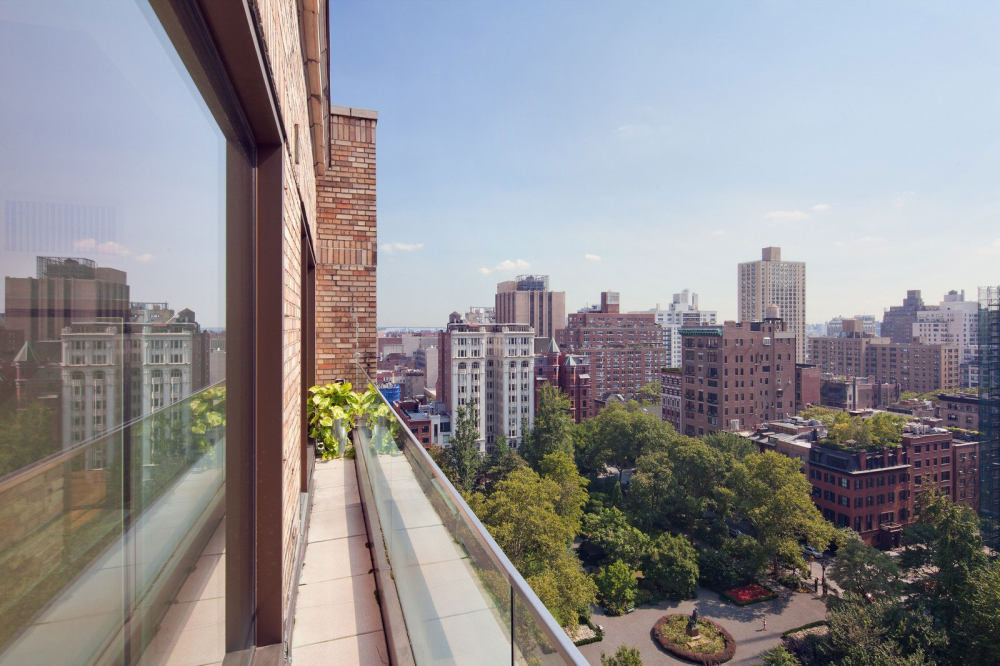 纽约市曼哈顿区Gramercy公园复式阁楼公寓_A-Penthouse-Duplex-on-Gramercy-Park-03.jpg