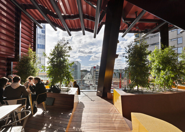 dezeen_RMIT-Swanston-Academic-Building-by-Lyons_ss_15.jpg