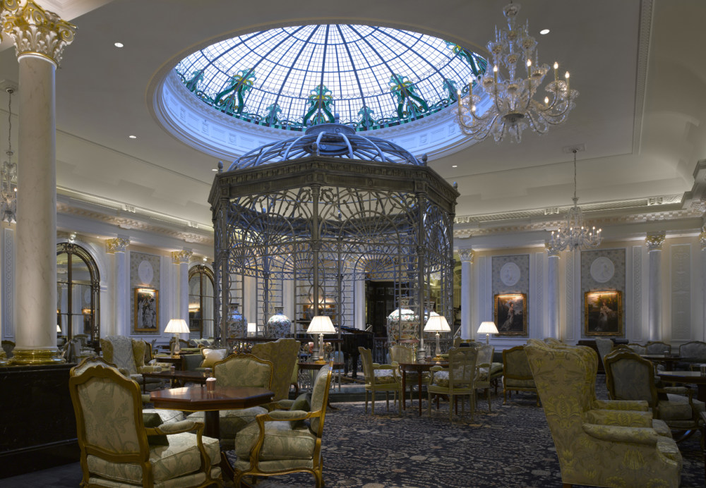 伦敦费尔蒙萨沃伊酒店(官方摄影) Fairmont Savoy_52041985-H1-the-savoy-thames-foyer.jpg