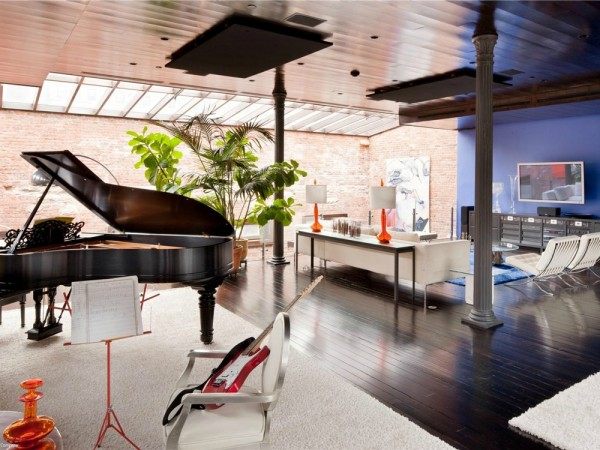 loft-mansion-music-room-living-room-8-600x450.jpg