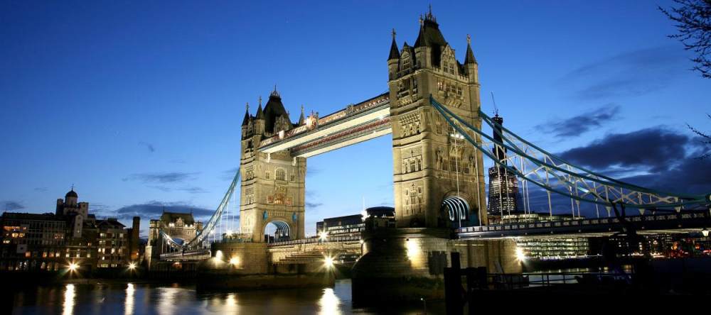 伦敦卓美亚酒店_destinations-london-bridge-hero.jpg