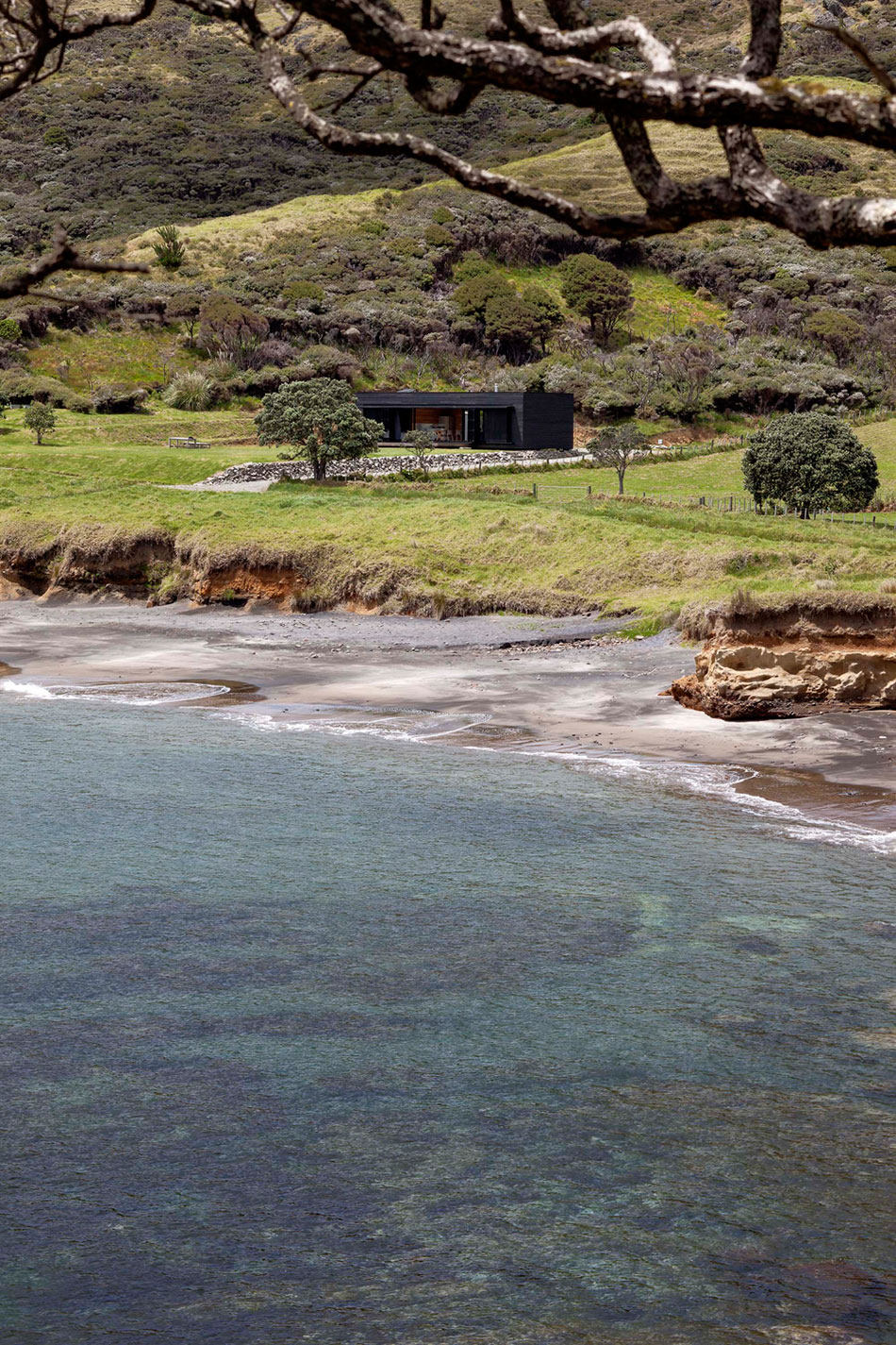 新西兰的奥克兰大堡礁岛Storm小屋_Storm-Cottage-01.jpg