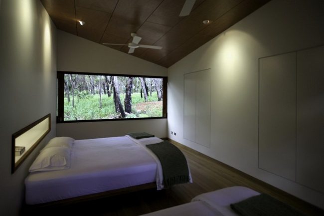 Drew House / Simon Laws_142350j41ajq6grj6qkklh.jpg