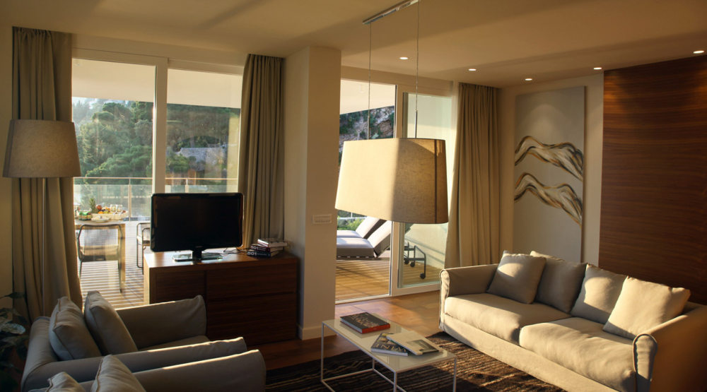 克羅埃西亞杜布若维尼克别墅酒店 Villa Dubrovnik_40694186-H1-05_HVD__Suite_Daytime.jpg