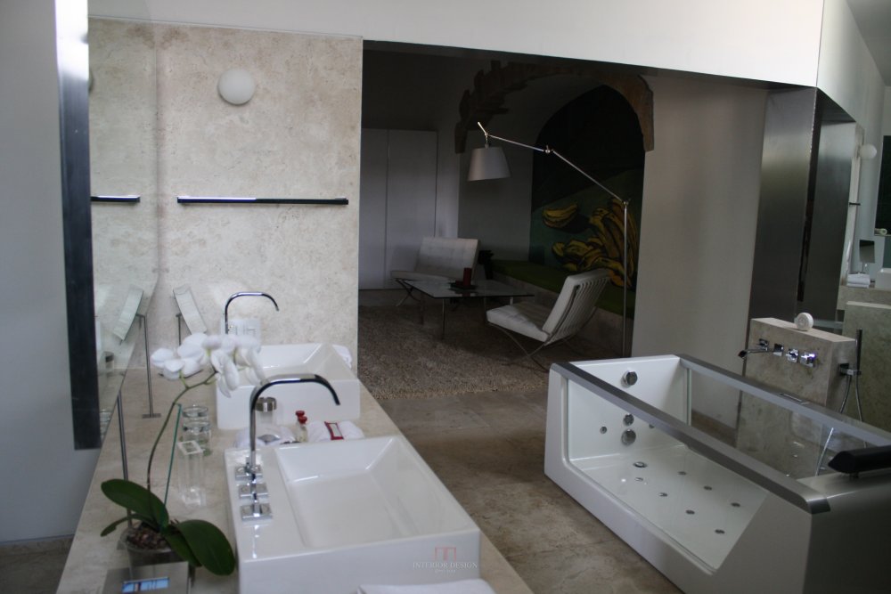 墨西哥库埃纳瓦卡安提卡酒店 Anticavilla Hotel_34755754-H1-De_Chirico_Master_Suite_bathroom.jpg