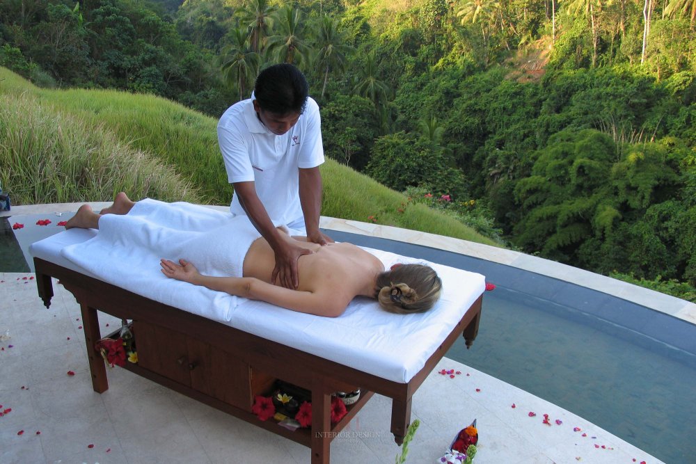 印尼巴厘岛乌布维士利酒店 VICEROY BALI_56689289-H1-lembah-spa-outdoor-massage-viceroy-bali.jpg