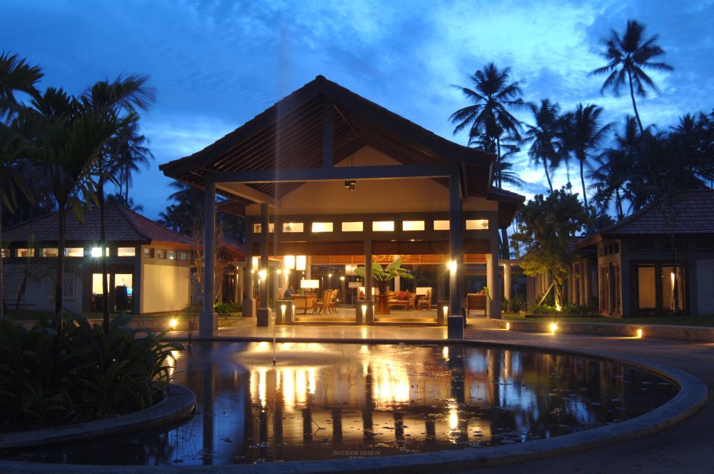 斯里兰卡科伦坡Serene Pavilions_27925505-H1-001 CLUB HOUSE ENTRANCE AT NIGHT.jpg