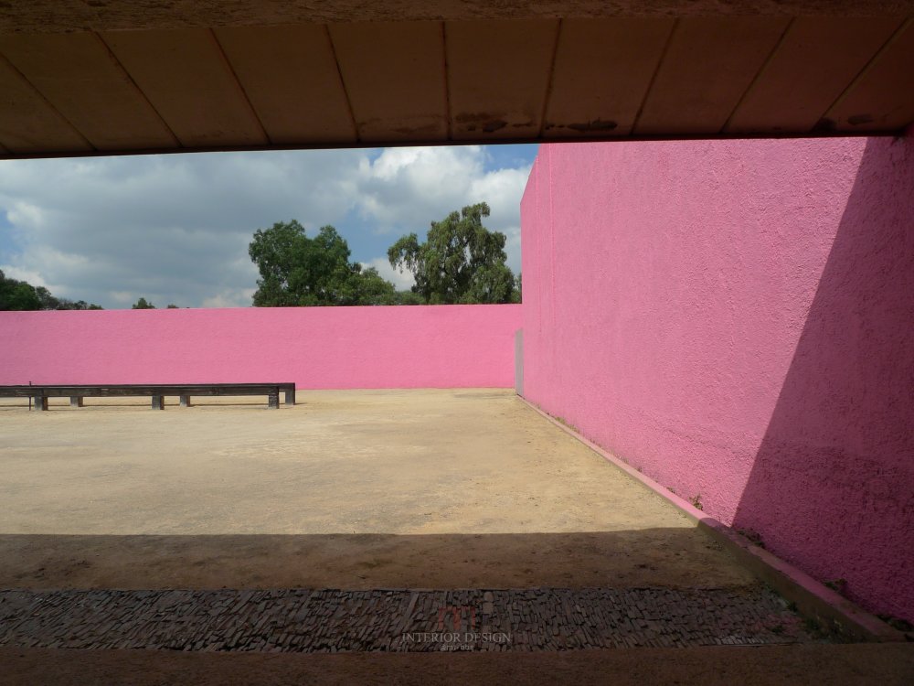 建筑师巴拉甘（Luis Barragán)作品高清自拍1－马厩_L1090245_缩小大小.JPG