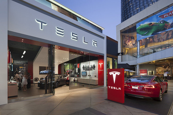 Tesla-showroom-by-MBH-Architects-Los-Angeles-California.jpg