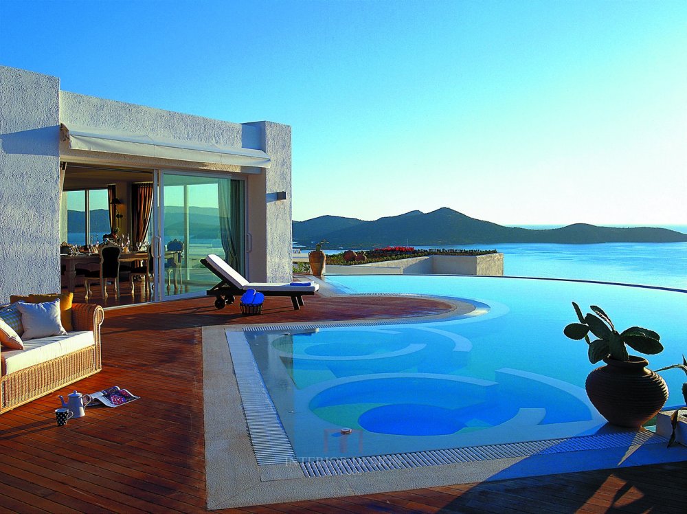 希腊克里特岛伊罗达海湾别墅套房酒店 Elounda Gulf Villas & Su..._27949740-H1-Royal Spa Villa view_newX.jpg