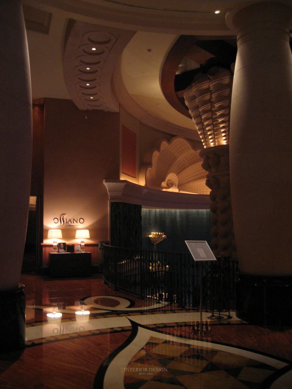 迪拜棕榈岛－亚特兰蒂斯度假酒店  （实拍）_IMG_6577_缩小大小.JPG