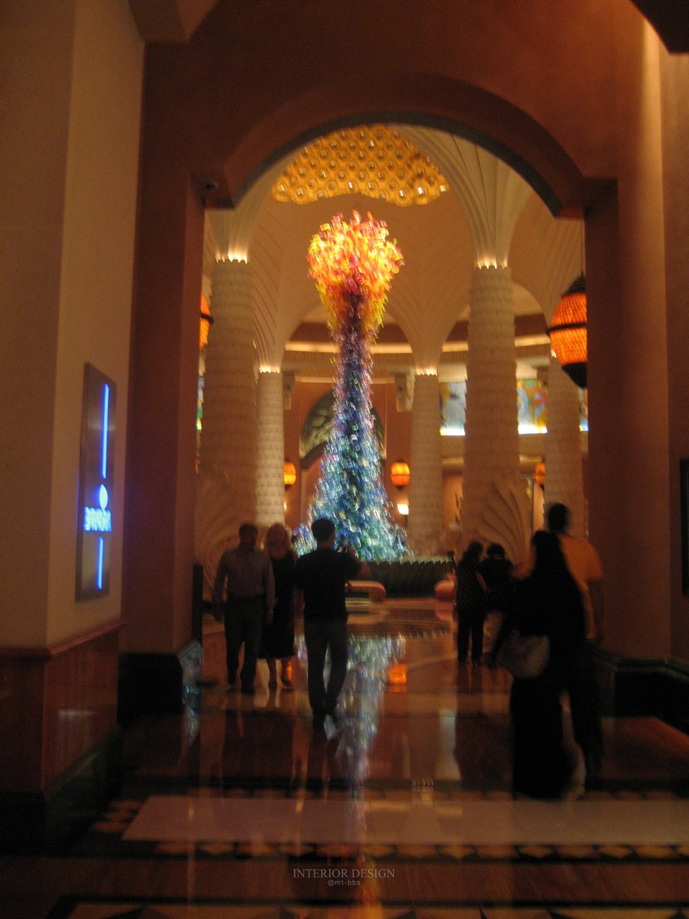 迪拜棕榈岛－亚特兰蒂斯度假酒店  （实拍）_IMG_6608_缩小大小.JPG