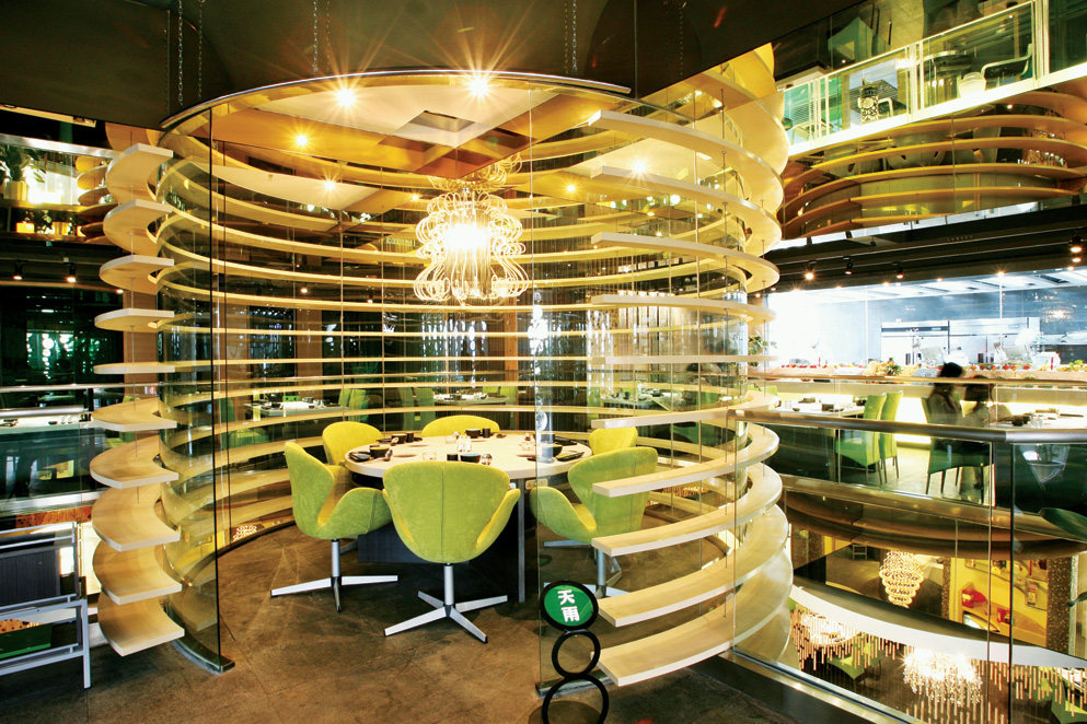 Top restaurant design 高级餐饮空间案例_味腾四海 中庭包间是空间的主角1.jpg