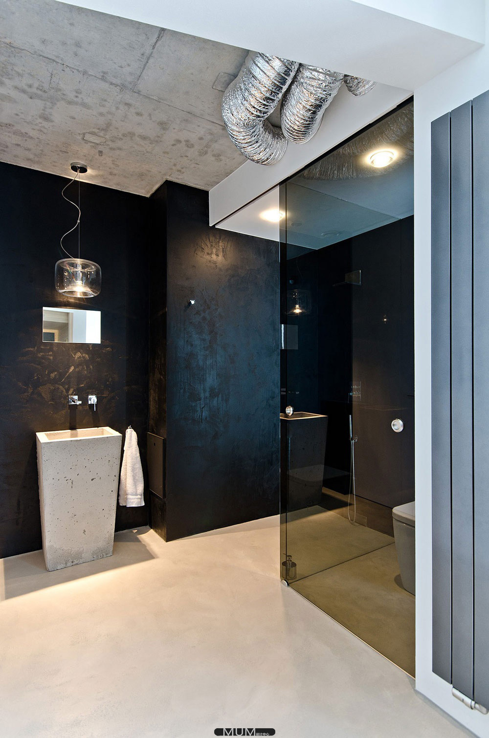 Concrete-Interior-Osice-Czech-Republic-Concrete-Sink-Dark-Glass-Cubical.jpg