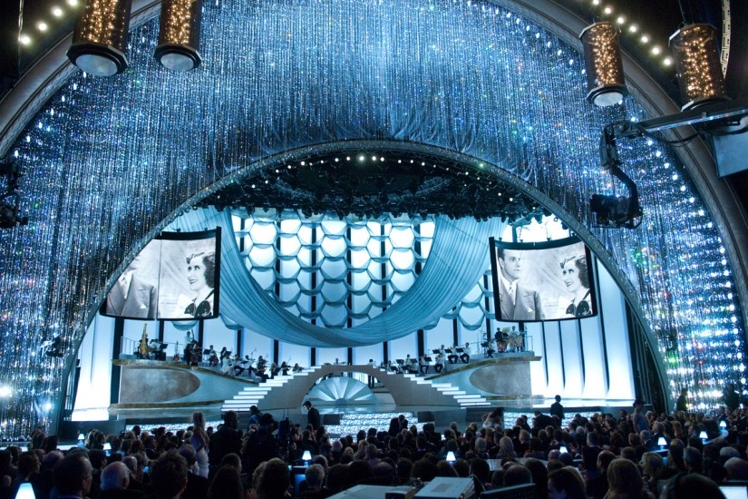 洛杉矶-奥斯卡颁奖典礼舞台空间设计2010_oscars-82nd-0177-825x550 (1).jpg