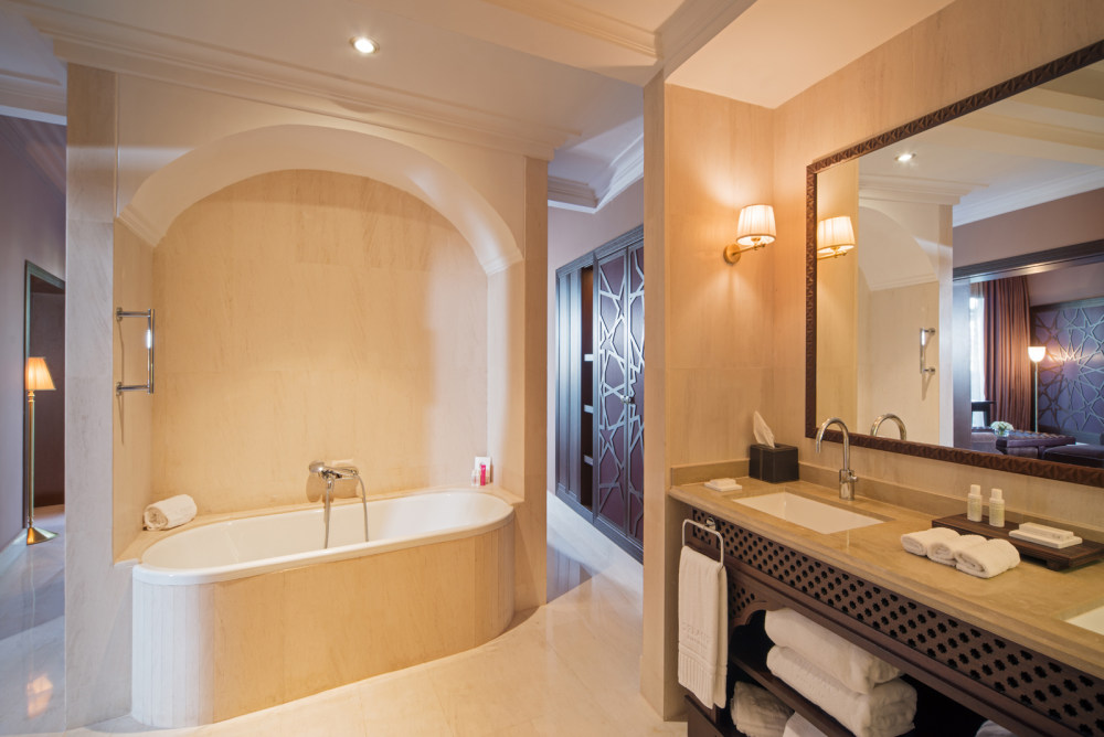 摩洛哥马拉喀什The Pearl Marrakech_57594040-H1-DMK-EXECUTIVE_SUITE-BATHROOM.jpg